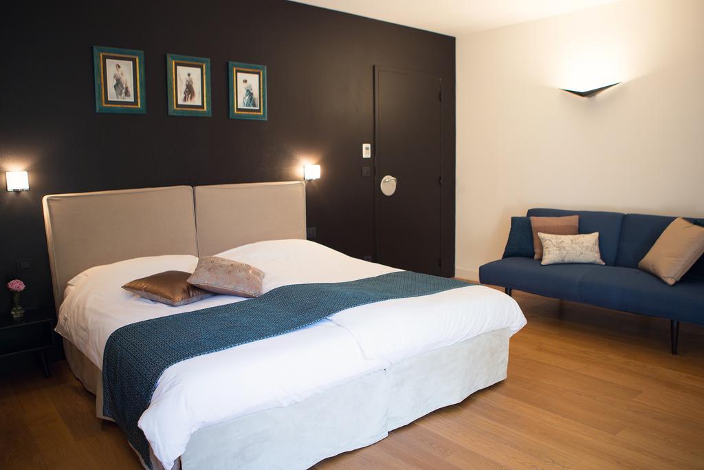 Espace De L'Hers Châteauneuf-du-Pape Esterno foto