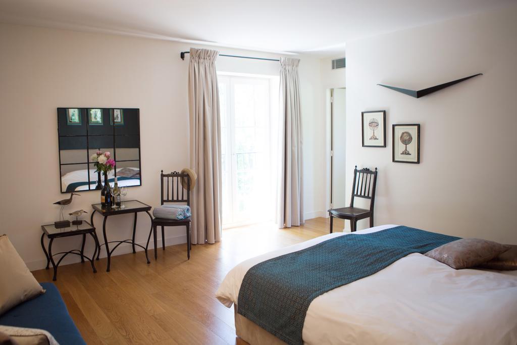 Espace De L'Hers Châteauneuf-du-Pape Esterno foto